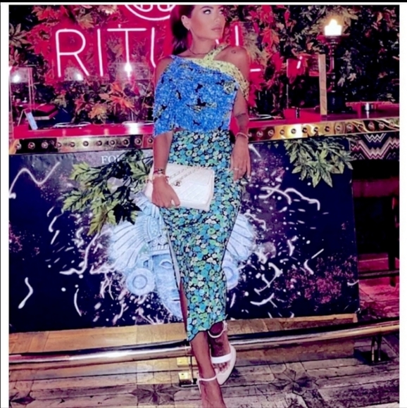 Zara Woman FW21 Floral Print Dress Blur Green Cut Out - Picture 3 of 12